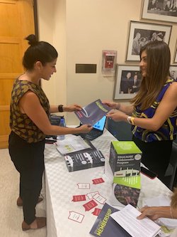 Rayane Fayed introducing colleagues to EDUCAUSE membership benefits at her organization's new faculty orientation